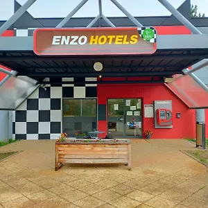 Enzo 1er Prix Отель