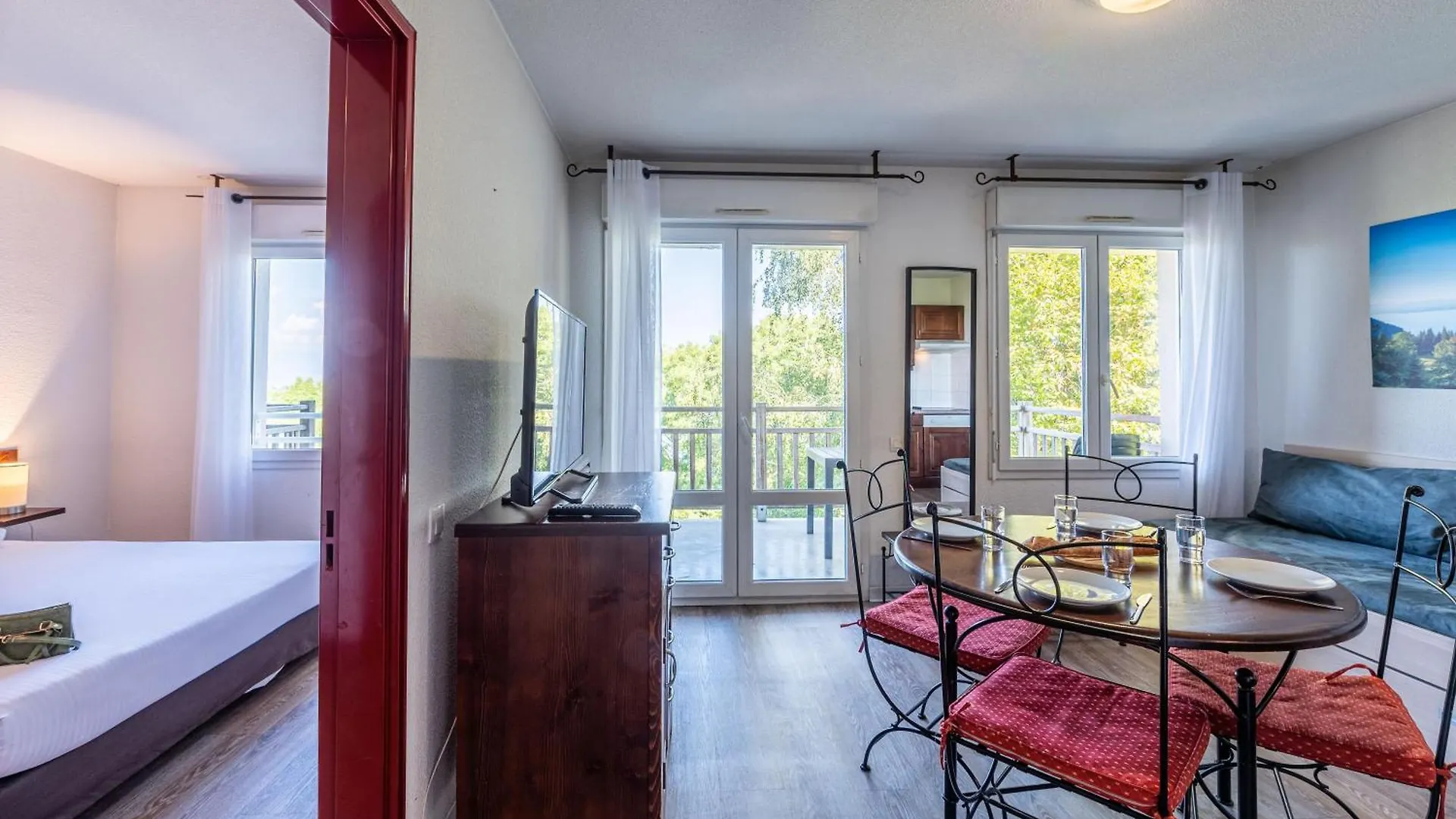 Zenitude Hôtel-Résidences Les Terrasses du Lac Évian-les-Bains