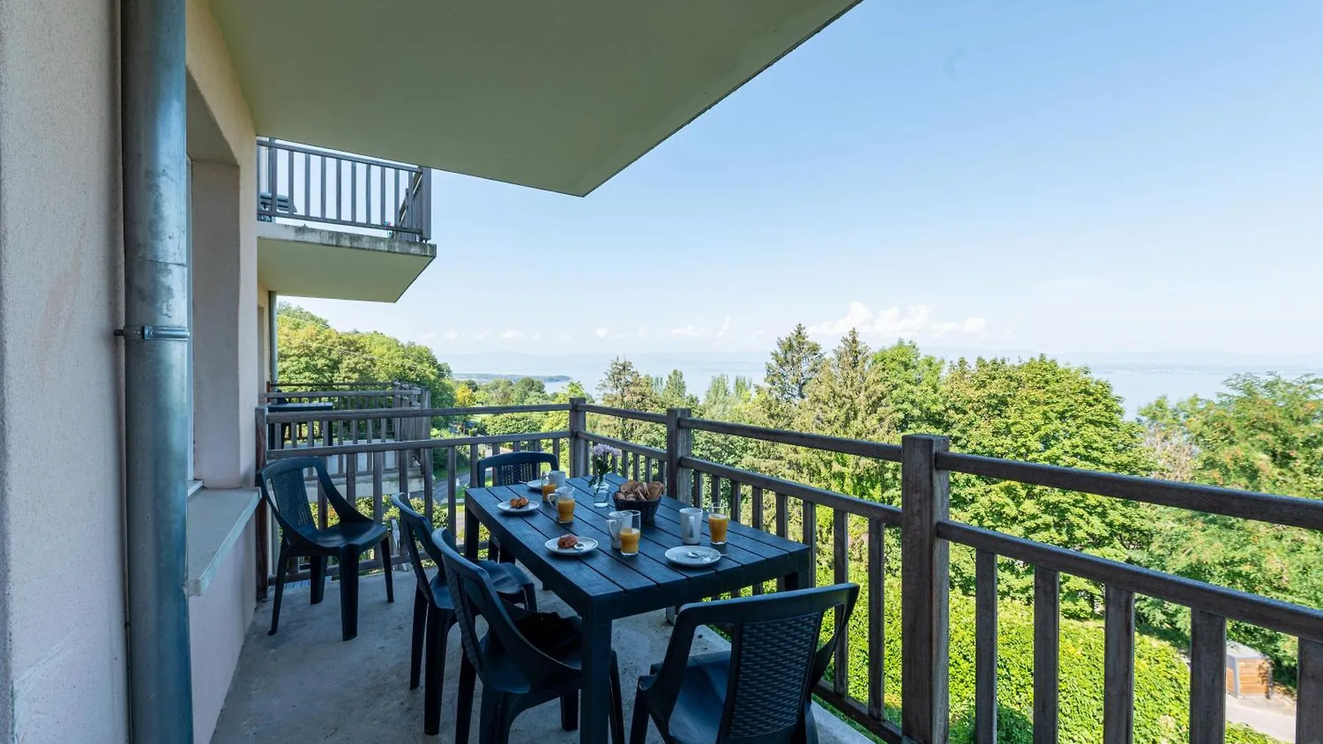 Zenitude Hôtel-Résidences Les Terrasses du Lac Évian-les-Bains